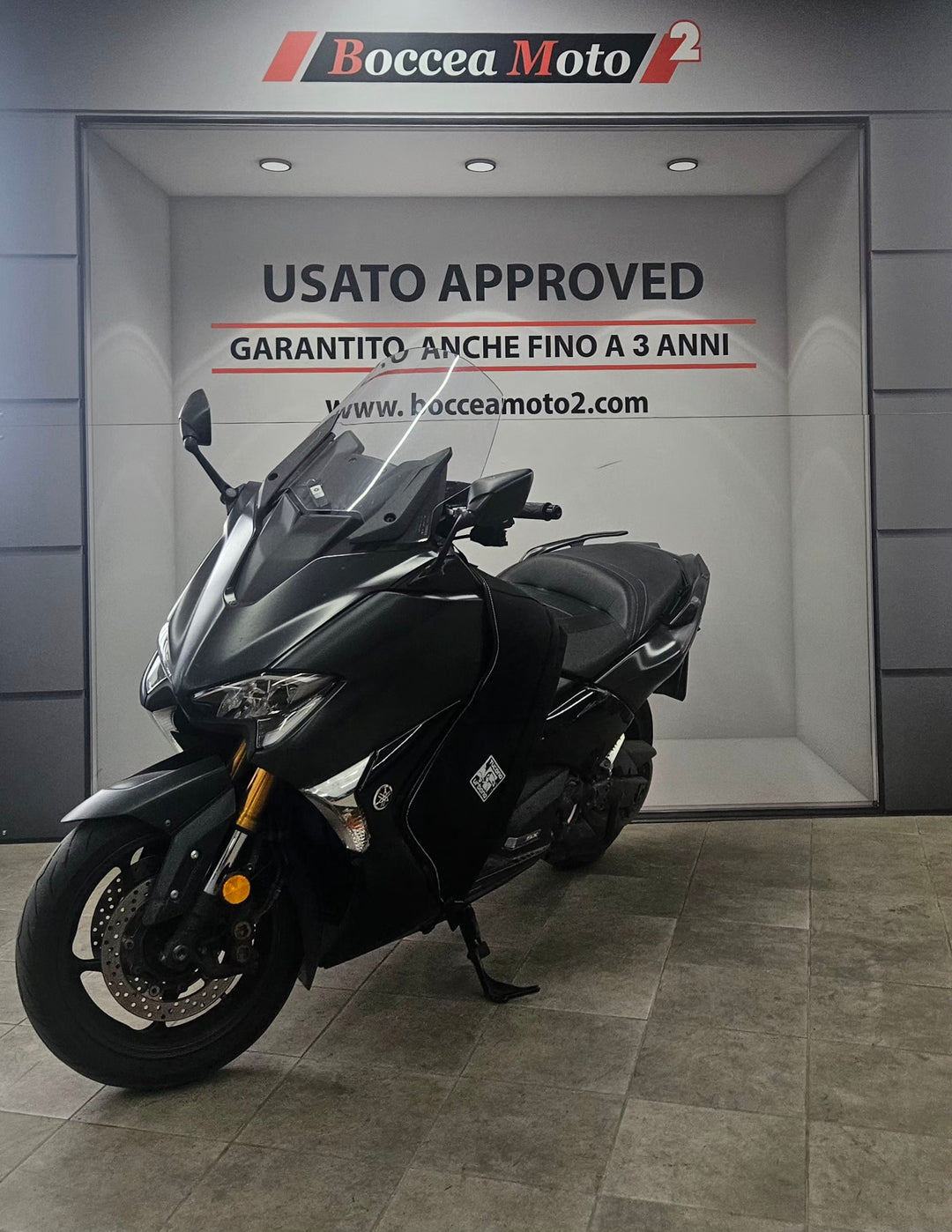 YAMAHA T MAX 530