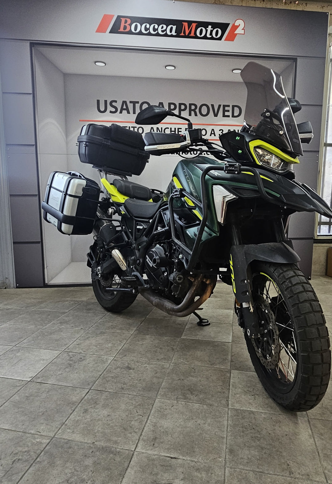 TRK 702X
