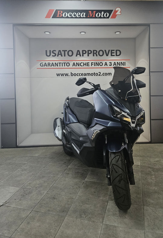 ADX 300