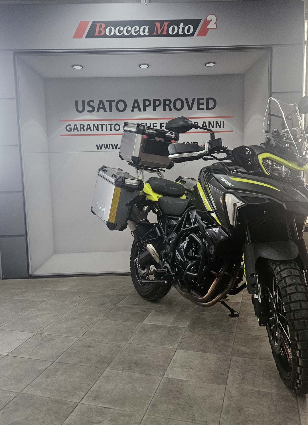 TRK 702X