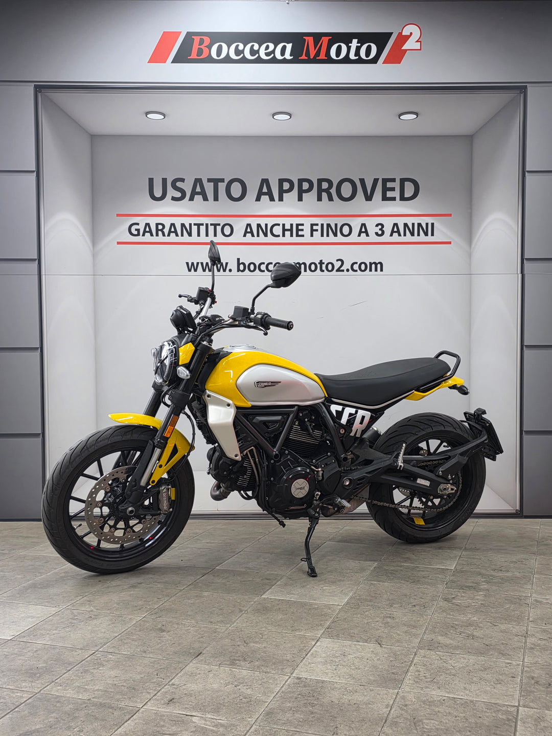 DUCATI SCRAMBLER 800 ICON