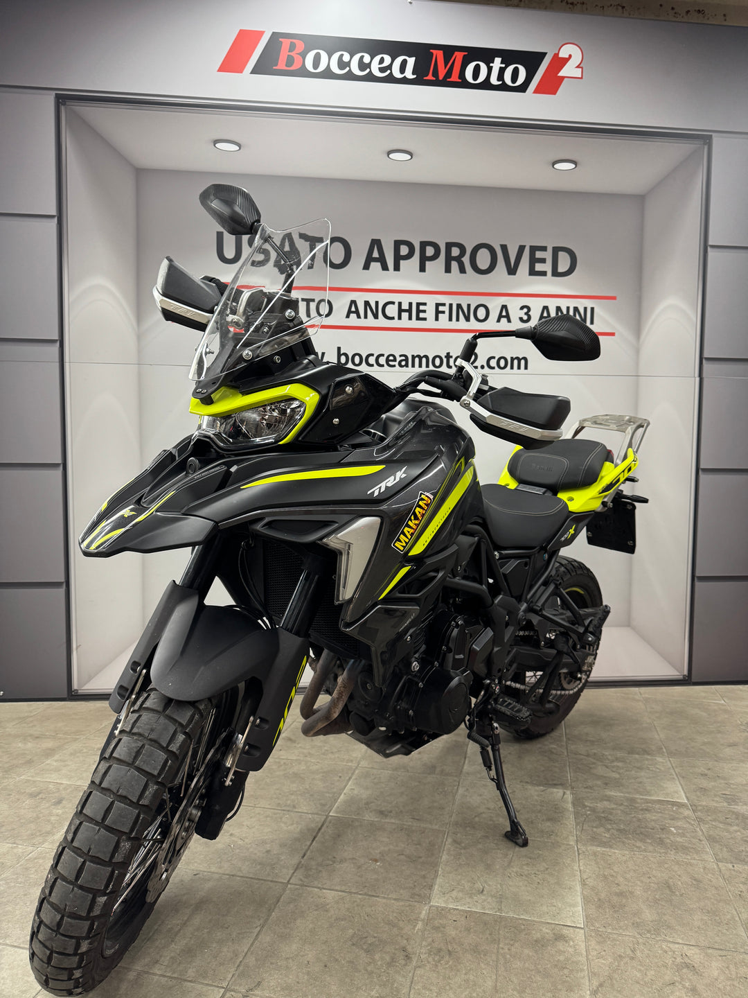 TRK 702X