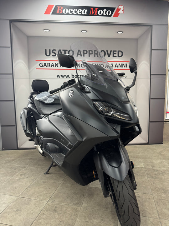 T-MAX 560