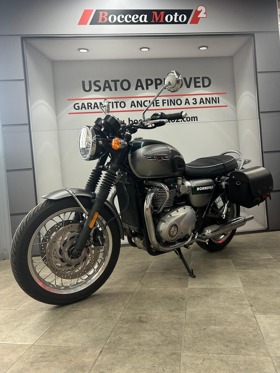 Bonneville T120