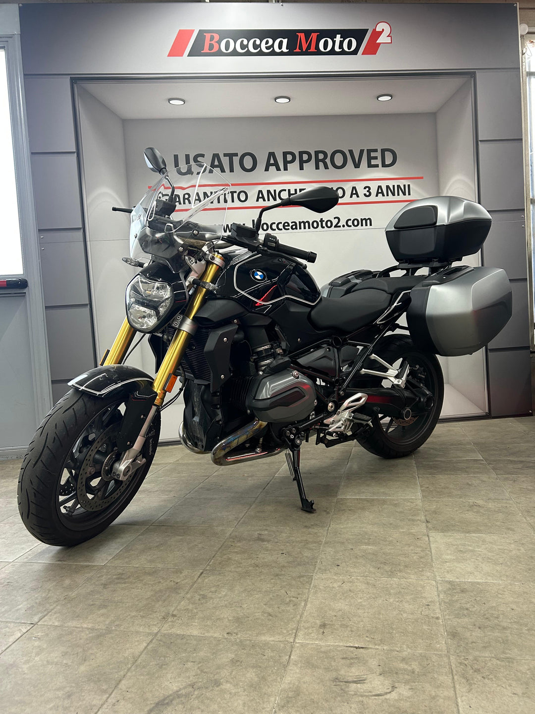 R 1200 R Black Edition