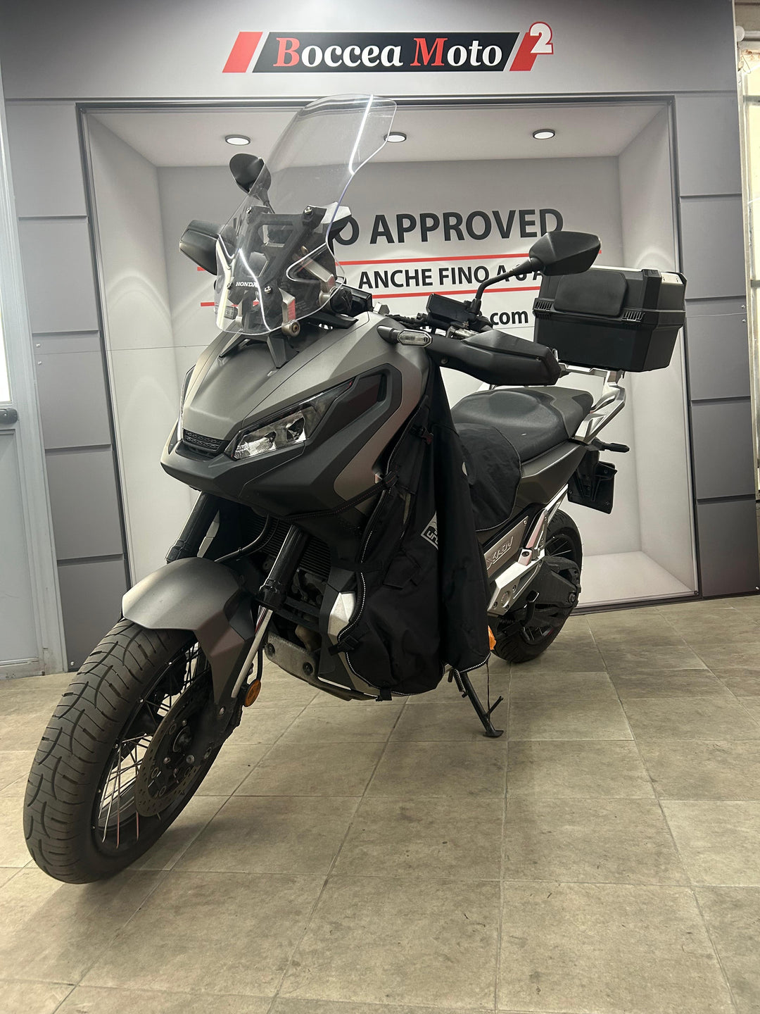 X-Adv 750